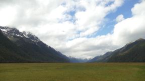 brand valleys on the way to Milford Sound